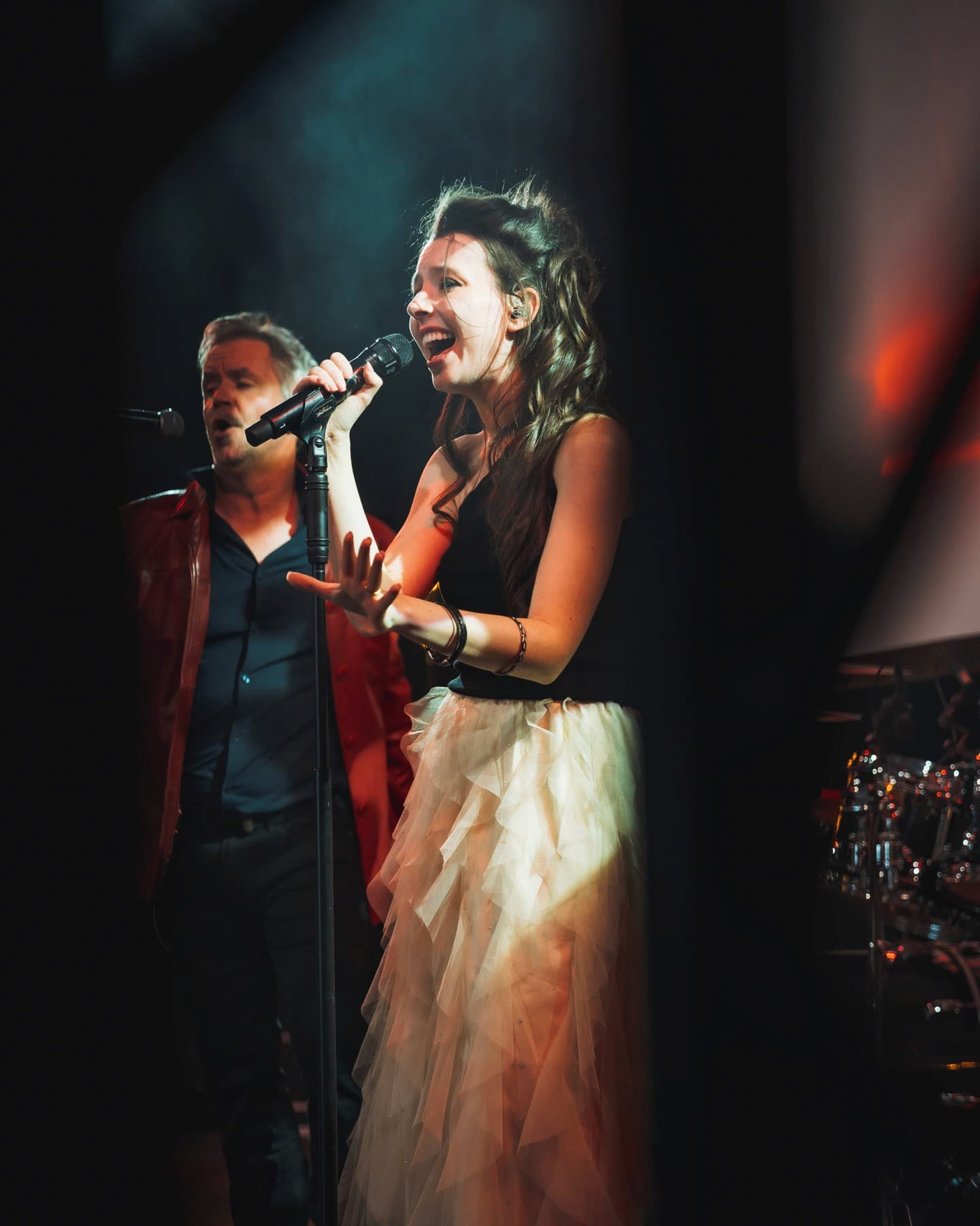 zangeres in tutu op podium — graffo fotografie