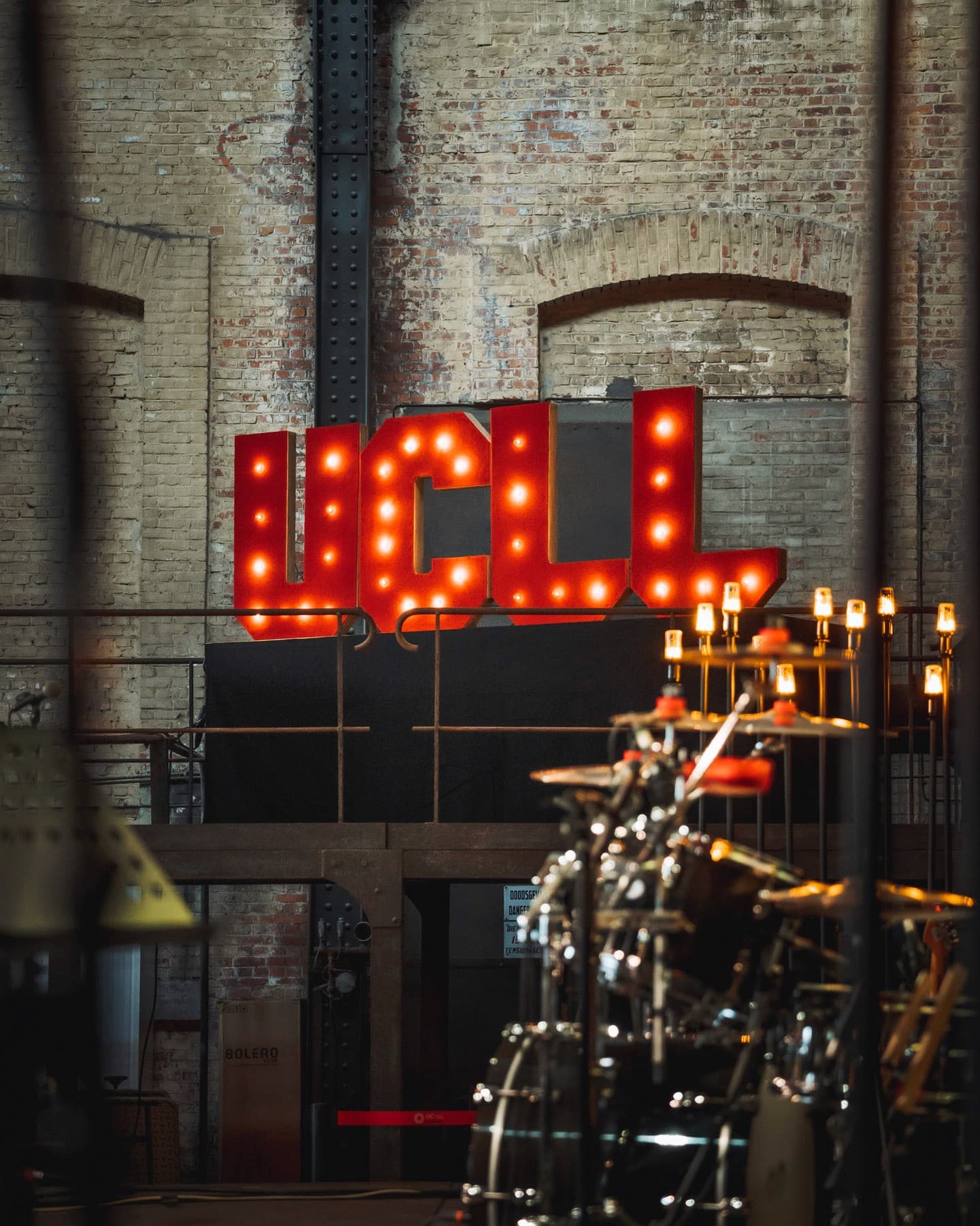 ucll light-up, drums en publiek — graffo fotografie